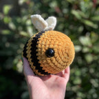 Plushie 'Buzz The Bee'